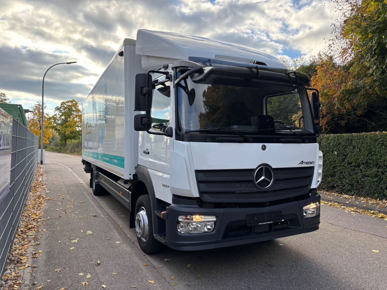 Mercedes-Benz Atego III 1227L, Euro-6, 2xAHK, Klima, Abbiegeas - Kamion sa zatvorenim sandukom: slika 3 Mercedes-Benz Atego III 1227L, Euro-6, 2xAHK, Klima, Abbiegeas - Kamion sa zatvorenim sandukom: slika 3