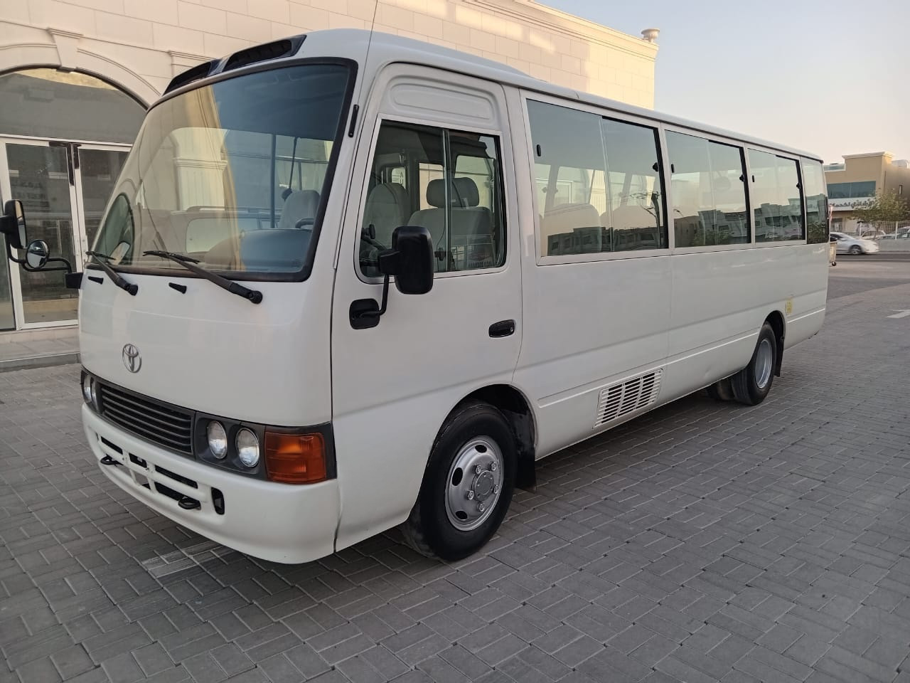 TOYOTA Coaster ... 30 places - diesel - climatisé ... BELGIQUE.. - Minibus, Putnički kombi: slika 1 TOYOTA Coaster ... 30 places - diesel - climatisé ... BELGIQUE.. - Minibus, Putnički kombi: slika 1