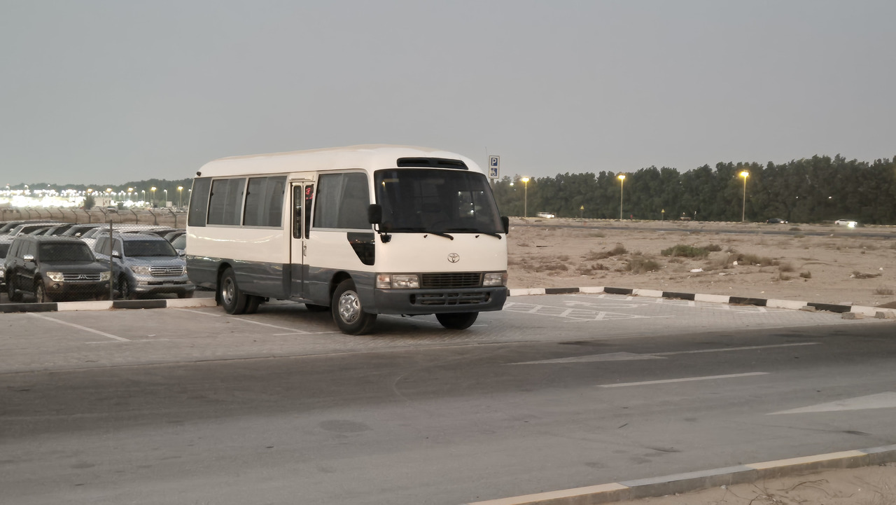Toyota Coaster ... 30 places - climatisé - Minibus, Putnički kombi: slika 1 Toyota Coaster ... 30 places - climatisé - Minibus, Putnički kombi: slika 1