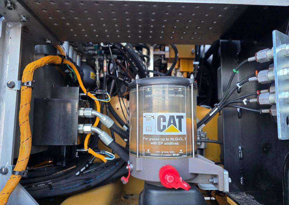 Bager točkaš Caterpillar M314F, 2018 ROK, 4200 MTH, 2 ŁYŻKI: slika 18