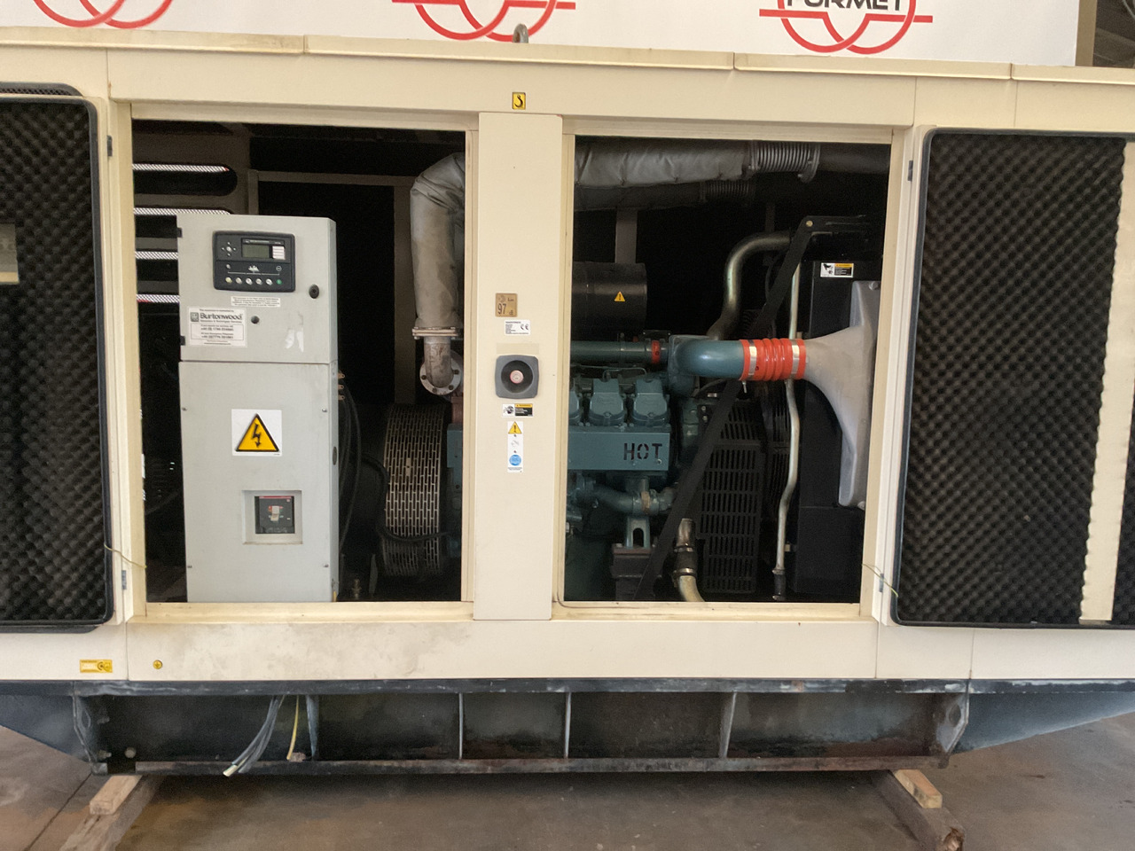 Doosan P158LE, 415KVA generatorset. Like brand new, low hours and complete - Set generatora: slika 2 Doosan P158LE, 415KVA generatorset. Like brand new, low hours and complete - Set generatora: slika 2