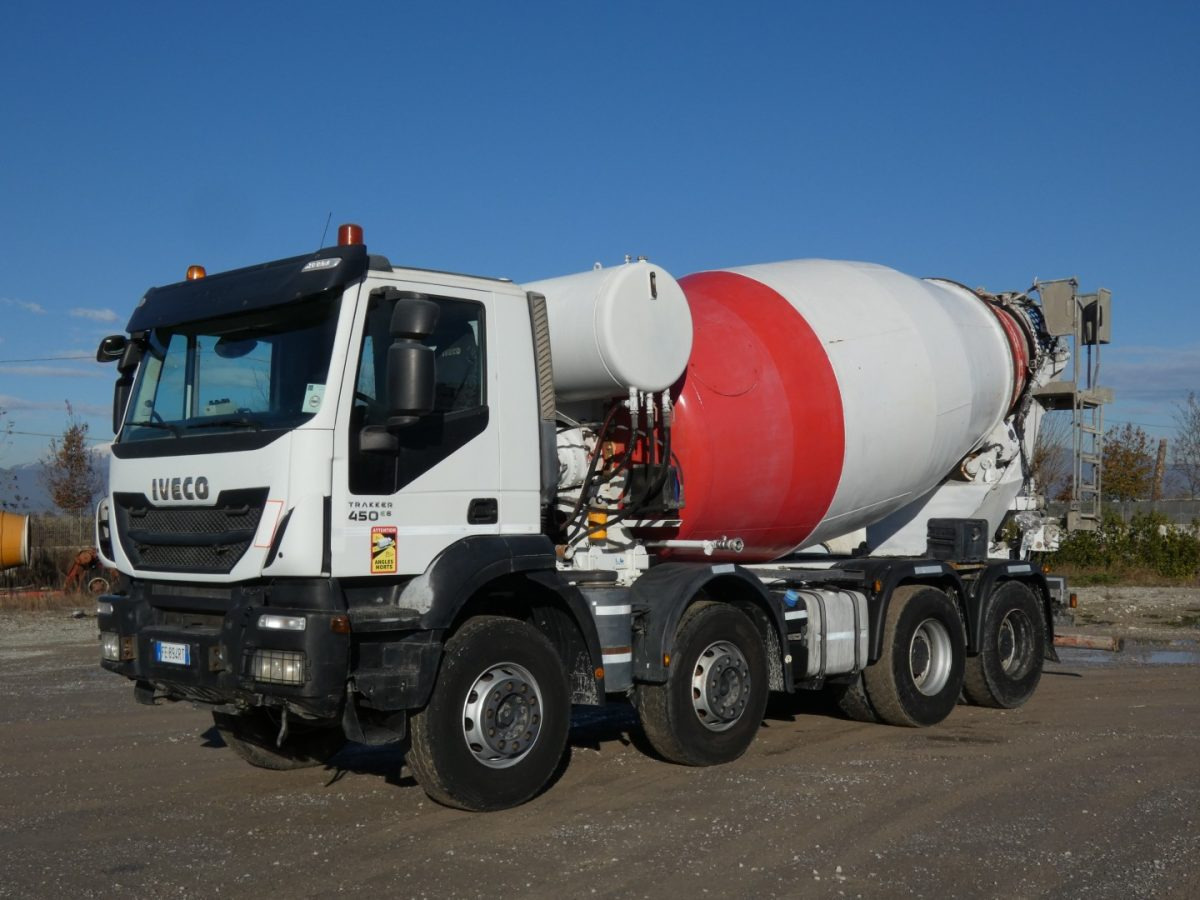 IVECO TRAKKER 450 CIFA RY1300 - Mikser za beton: slika 1 IVECO TRAKKER 450 CIFA RY1300 - Mikser za beton: slika 1
