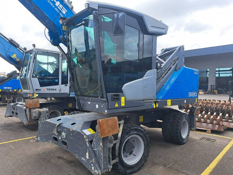 Fuchs MHL320F + Grapple - Bager za obradu otpada/ Industrije: slika 3 Fuchs MHL320F + Grapple - Bager za obradu otpada/ Industrije: slika 3