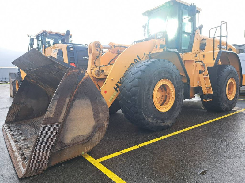 Hyundai HL980 - Utovarivač točkaš: slika 1 Hyundai HL980 - Utovarivač točkaš: slika 1