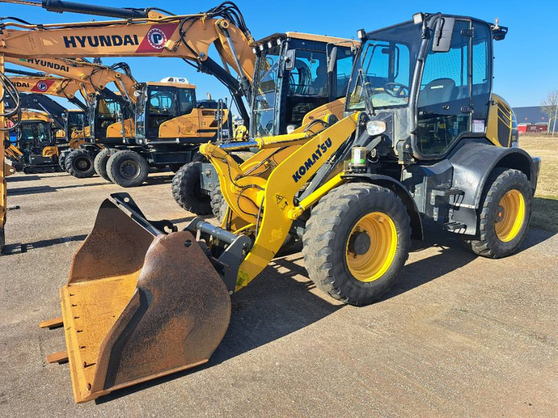 Komatsu WA100-8E0 - Utovarivač točkaš: slika 1 Komatsu WA100-8E0 - Utovarivač točkaš: slika 1