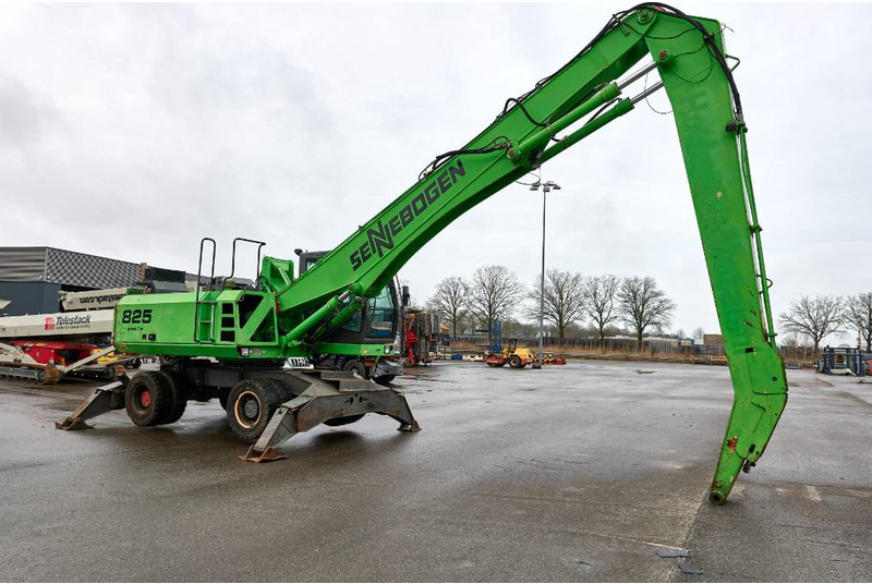 Sennebogen 825 M - Bager za obradu otpada/ Industrije: slika 4 Sennebogen 825 M - Bager za obradu otpada/ Industrije: slika 4