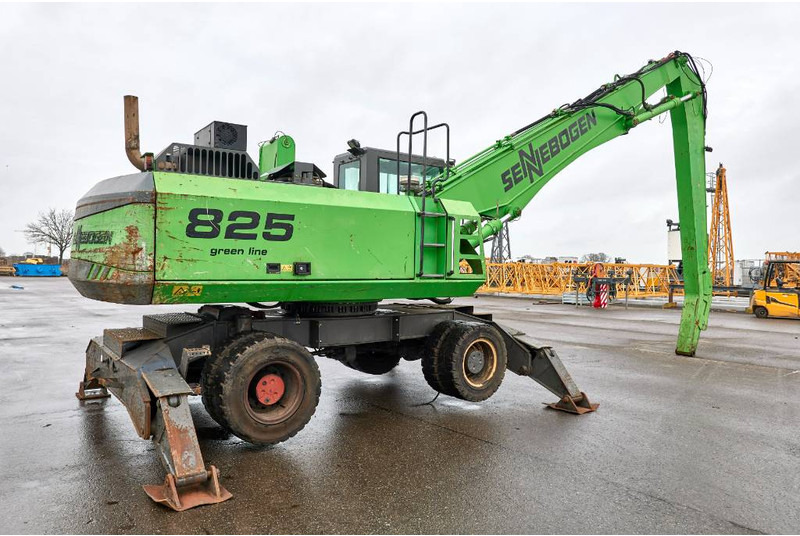 Sennebogen 825 M - Bager za obradu otpada/ Industrije: slika 2 Sennebogen 825 M - Bager za obradu otpada/ Industrije: slika 2