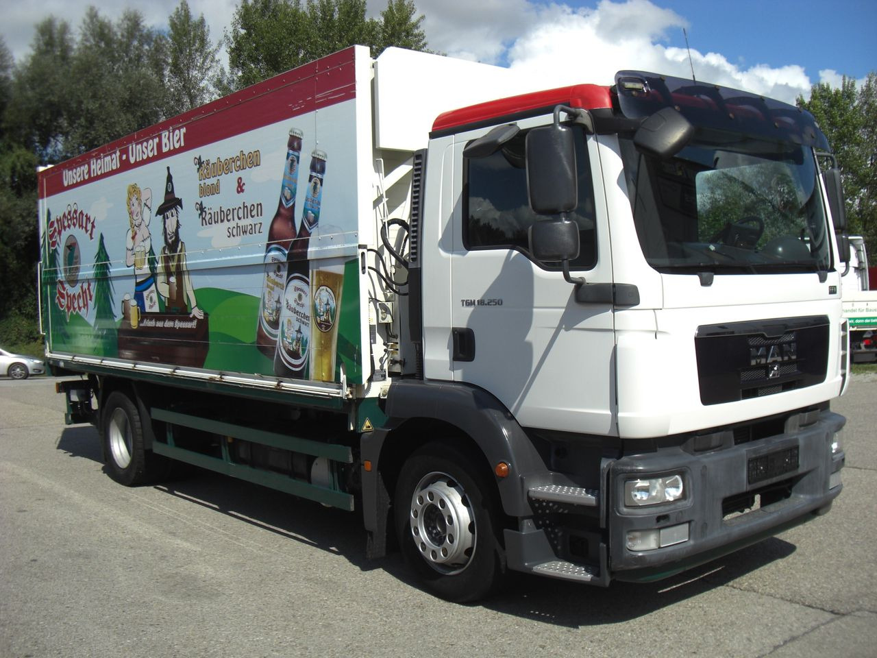 MAN 18250 TGM - Kamion sa zatvorenim sandukom: slika 2 MAN 18250 TGM - Kamion sa zatvorenim sandukom: slika 2