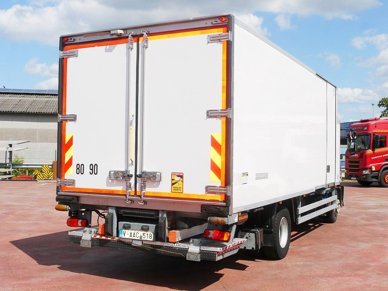 Iveco 140E19 EUROCARGO KUHLKOFFER CARRIER SUPRA 1250MT - Hladnjača: slika 5 Iveco 140E19 EUROCARGO KUHLKOFFER CARRIER SUPRA 1250MT - Hladnjača: slika 5