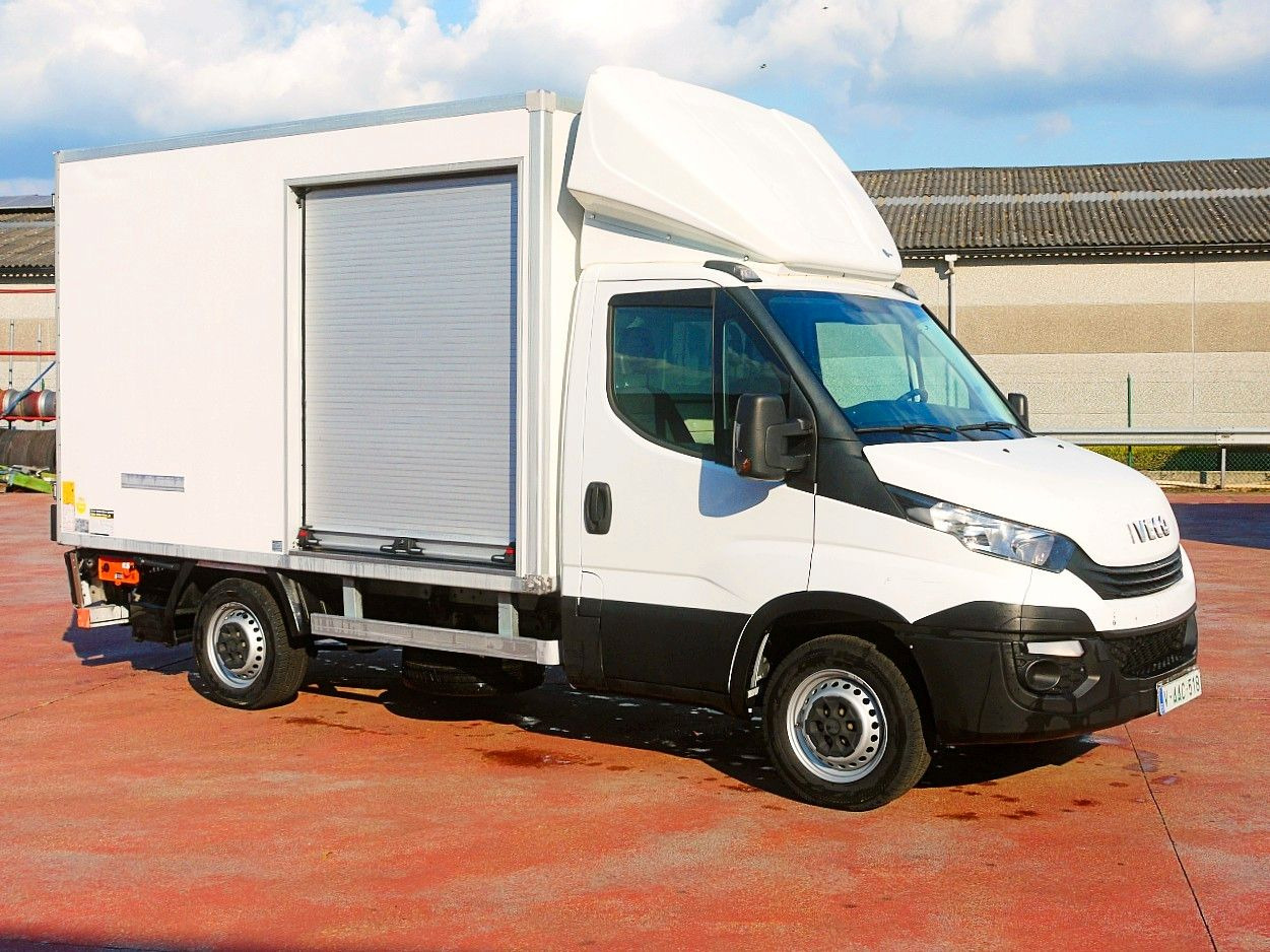 Iveco 35S14 DAILY ISOTHERMKOFFER LADEBORDWAND luft fed - Dostavno vozilo hladnjača: slika 2 Iveco 35S14 DAILY ISOTHERMKOFFER LADEBORDWAND luft fed - Dostavno vozilo hladnjača: slika 2