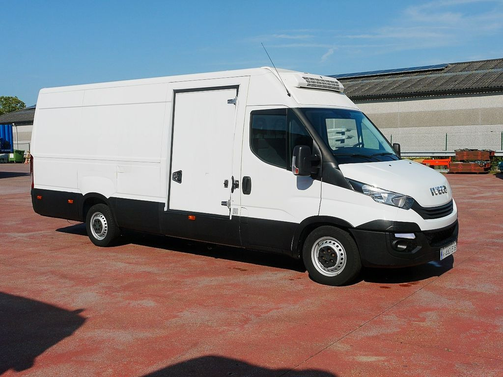 Iveco 35S18 DAILY KUHLKASTENWAGEN THERMOKING V300 MT - Dostavno vozilo hladnjača: slika 2 Iveco 35S18 DAILY KUHLKASTENWAGEN THERMOKING V300 MT - Dostavno vozilo hladnjača: slika 2