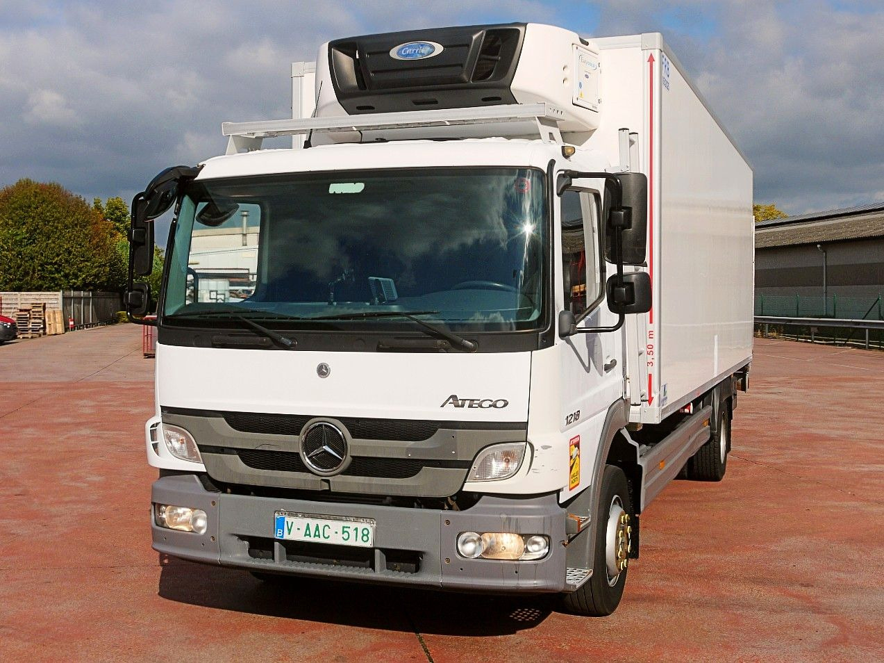 Mercedes-Benz 1218 ATEGO KUHLKOFFER CARRIER SUPRA 550 LBW - Hladnjača: slika 5 Mercedes-Benz 1218 ATEGO KUHLKOFFER CARRIER SUPRA 550 LBW - Hladnjača: slika 5
