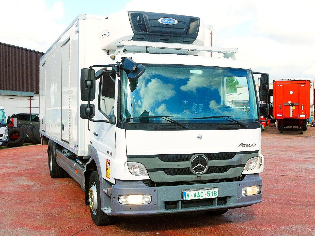 Mercedes-Benz 1218 ATEGO KUHLKOFFER CARRIER SUPRA 550 LBW - Hladnjača: slika 1 Mercedes-Benz 1218 ATEGO KUHLKOFFER CARRIER SUPRA 550 LBW - Hladnjača: slika 1