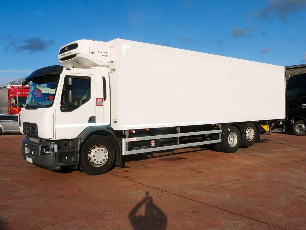 Renault 26.320 D KUHLKOFFER THERMOKING MT T1200 6X2 A/C Renault 26 320 D KUHLKOFFER THERMOKING MT T1200 6X2 A/C - Hladnjača: slika 4 Renault 26.320 D KUHLKOFFER THERMOKING MT T1200 6X2 A/C Renault 26 320 D KUHLKOFFER THERMOKING MT T1200 6X2 A/C - Hladnjača: slika 4