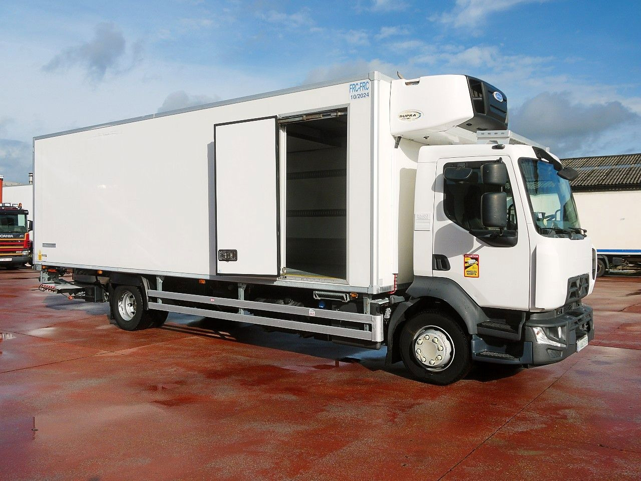 Renault D 16.250 KUHLKOFFER CARRIER SUPRA 1150MT A/C - Hladnjača: slika 3 Renault D 16.250 KUHLKOFFER CARRIER SUPRA 1150MT A/C - Hladnjača: slika 3