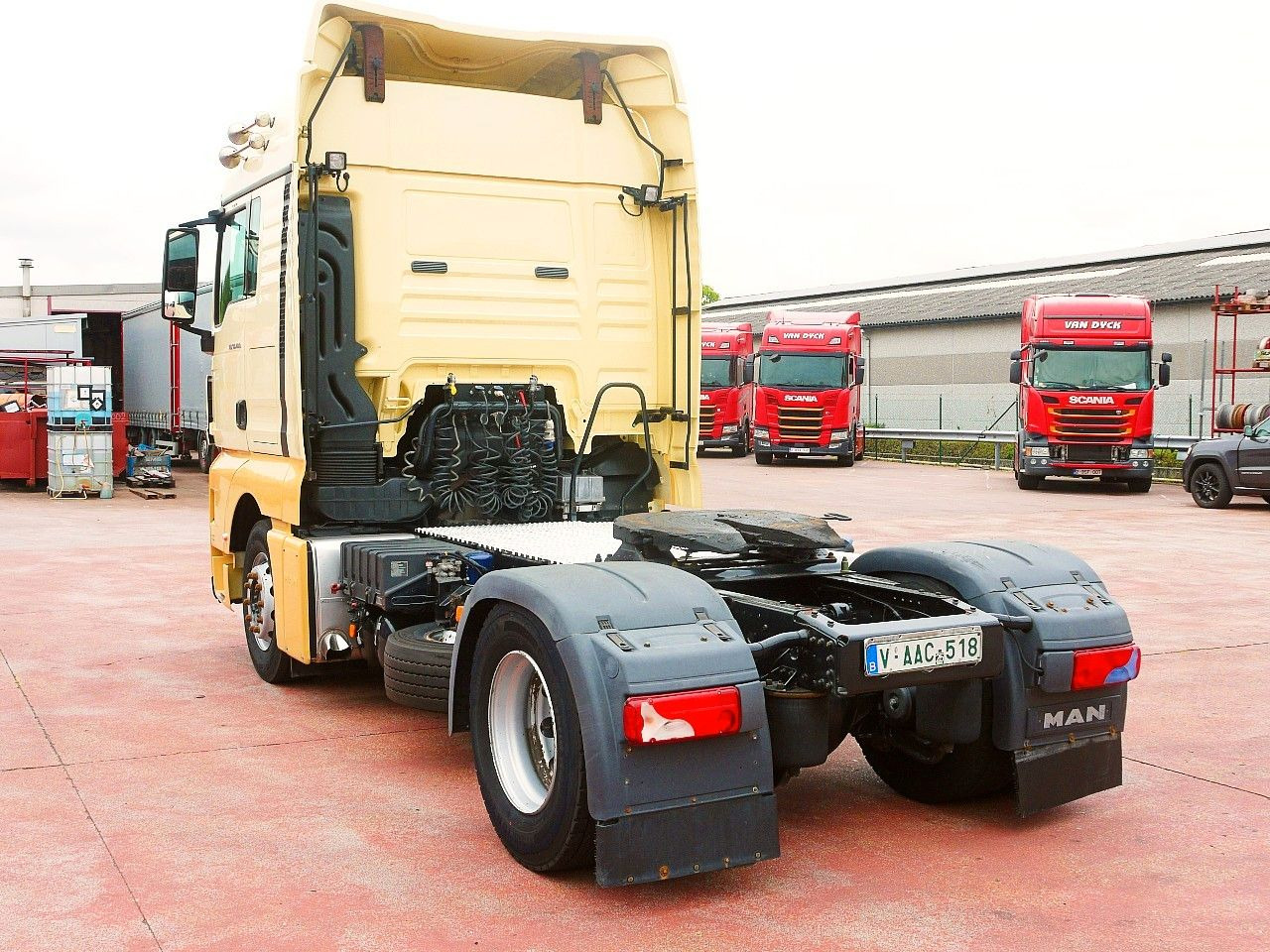 MAN TGX 18.400 TOP ZUSTAND 1e hand A/C - Tegljač: slika 5 MAN TGX 18.400 TOP ZUSTAND 1e hand A/C - Tegljač: slika 5