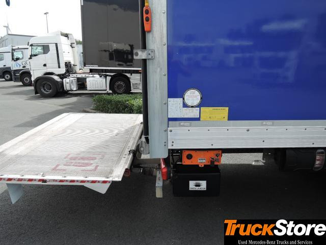 Mercedes-Benz Atego 1218 L - Kamion sa zatvorenim sandukom: slika 2 Mercedes-Benz Atego 1218 L - Kamion sa zatvorenim sandukom: slika 2