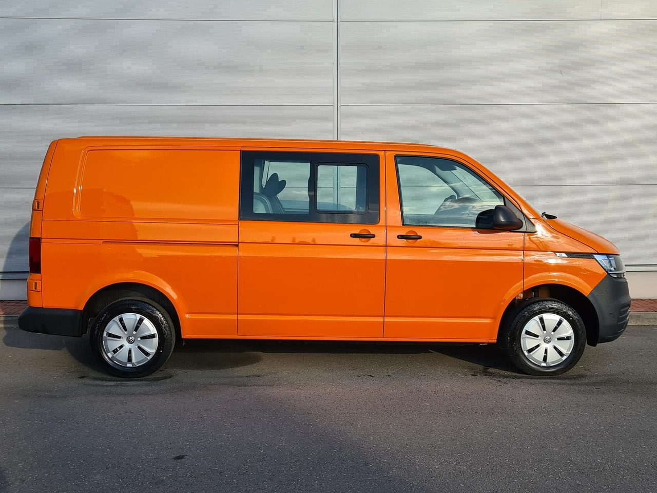 Volkswagen T6.1 Transporter MIXTO lang LED PDC KLIMA SITZH - Dostavno vozilo: slika 5 Volkswagen T6.1 Transporter MIXTO lang LED PDC KLIMA SITZH - Dostavno vozilo: slika 5