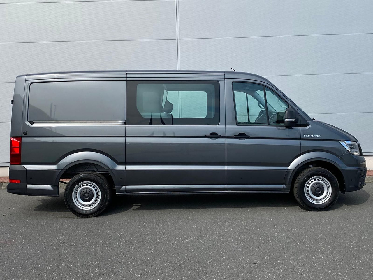 MAN TGE 3.160 L3H2 MIXTO LED NAVI ACC RWD SHZ STANDH - Putnički kombi, Dostavno vozilo sa duplom kabinom: slika 5 MAN TGE 3.160 L3H2 MIXTO LED NAVI ACC RWD SHZ STANDH - Putnički kombi, Dostavno vozilo sa duplom kabinom: slika 5