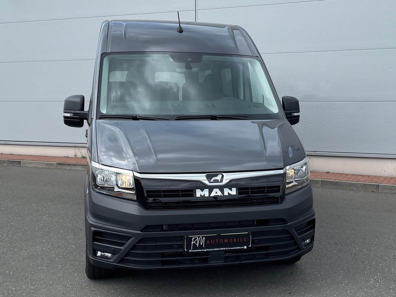 MAN TGE 3.180 Kombi L3H2 4x4 TEMPOMAT KAMERA 8-SITZE - Furgon: slika 3 MAN TGE 3.180 Kombi L3H2 4x4 TEMPOMAT KAMERA 8-SITZE - Furgon: slika 3