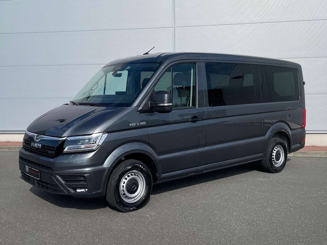 MAN TGE 3.180 Kombi L3H2 LED ACC NAVI SITZHZ - Minibus, Putnički kombi: slika 1 MAN TGE 3.180 Kombi L3H2 LED ACC NAVI SITZHZ - Minibus, Putnički kombi: slika 1