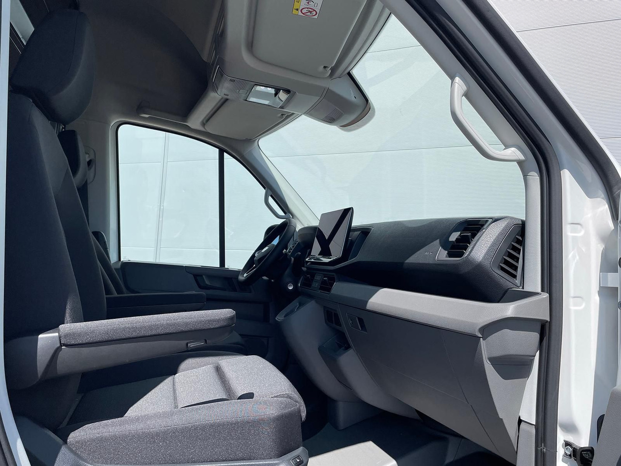 Furgon MAN TGE 3.180 L3H3 Kasten STANDHZ ACC NAVI KAMERA: slika 37 Furgon MAN TGE 3.180 L3H3 Kasten STANDHZ ACC NAVI KAMERA: slika 37