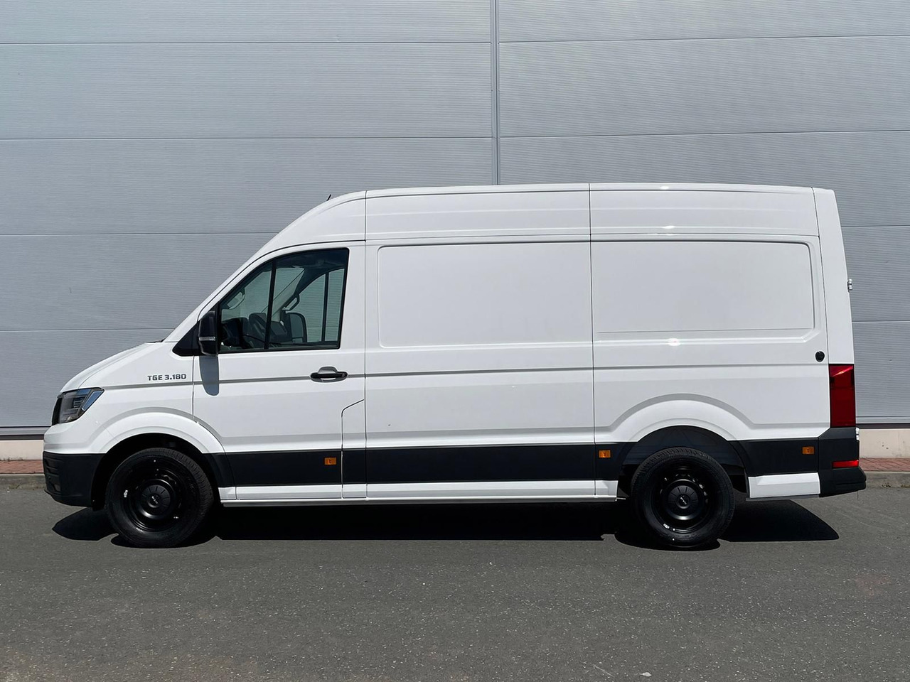 Furgon MAN TGE 3.180 L3H3 Kasten STANDHZ ACC NAVI KAMERA: slika 6 Furgon MAN TGE 3.180 L3H3 Kasten STANDHZ ACC NAVI KAMERA: slika 6