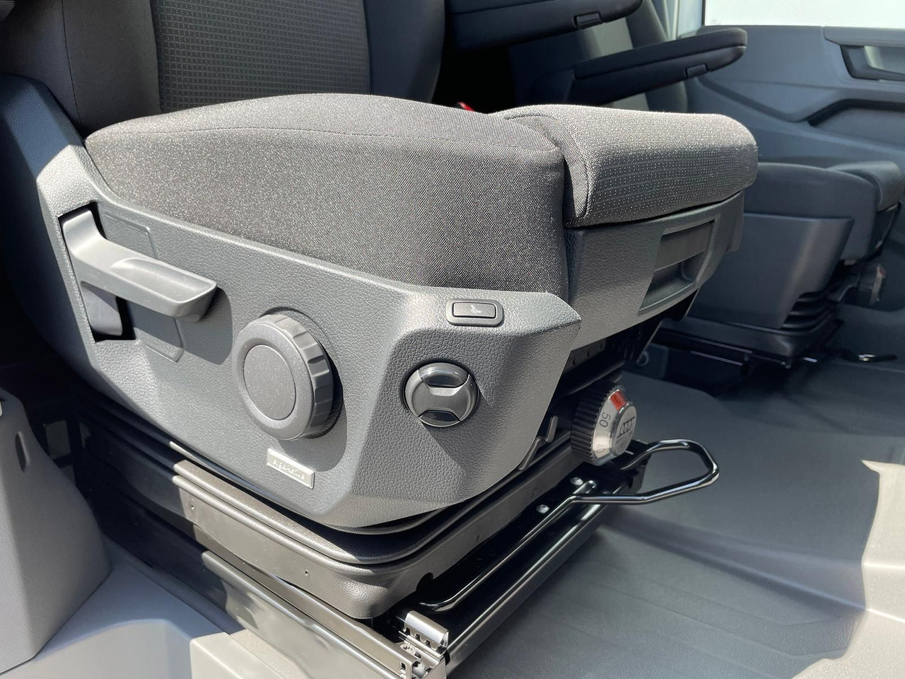 Furgon MAN TGE 3.180 L3H3 Kasten STANDHZ ACC NAVI KAMERA: slika 39 Furgon MAN TGE 3.180 L3H3 Kasten STANDHZ ACC NAVI KAMERA: slika 39