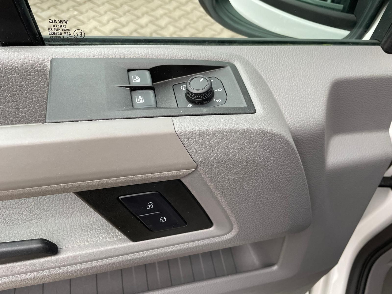 Furgon, Dostavno vozilo sa duplom kabinom MAN TGE 3.180 L3H3 MIXTO 4x4 STANDHZ DIFF AHK ACC: slika 25 Furgon, Dostavno vozilo sa duplom kabinom MAN TGE 3.180 L3H3 MIXTO 4x4 STANDHZ DIFF AHK ACC: slika 25