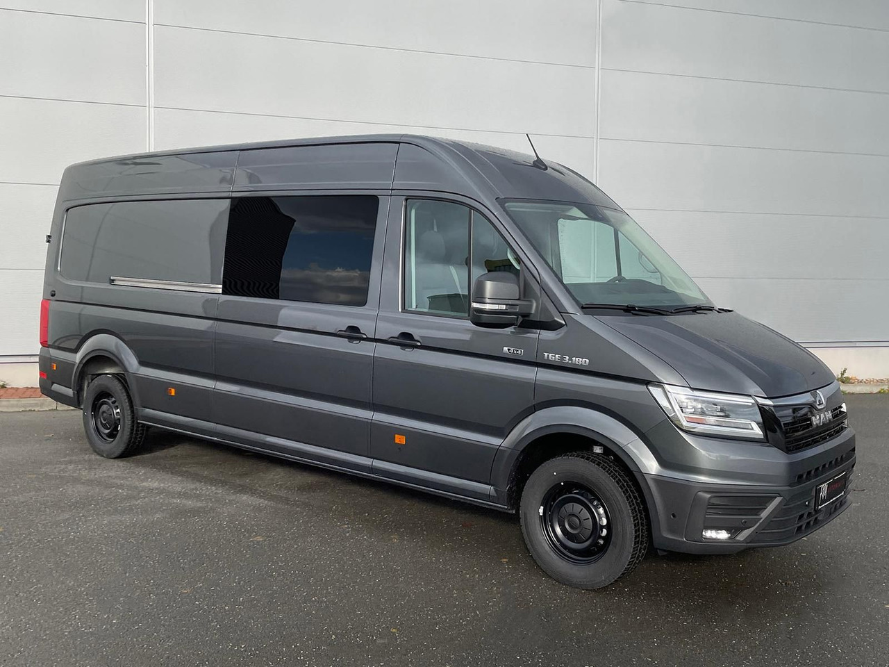 MAN TGE 3.180 L4H3 Schnierle 4x4 DIFF AHK ACC - Furgon, Dostavno vozilo sa duplom kabinom: slika 2 MAN TGE 3.180 L4H3 Schnierle 4x4 DIFF AHK ACC - Furgon, Dostavno vozilo sa duplom kabinom: slika 2