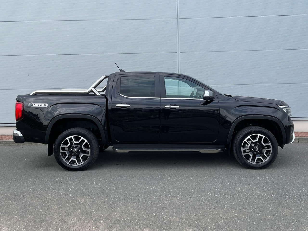 Volkswagen Amarok 3.0 V6 TDI Aventura DOKA 4M LEDER AHK - Automobil: slika 5 Volkswagen Amarok 3.0 V6 TDI Aventura DOKA 4M LEDER AHK - Automobil: slika 5
