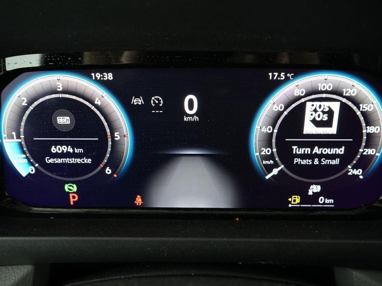 Volkswagen Crafter Kasten 35 L3H3 NAVI KLIMA DAB PDC - Putnički kombi: slika 5 Volkswagen Crafter Kasten 35 L3H3 NAVI KLIMA DAB PDC - Putnički kombi: slika 5