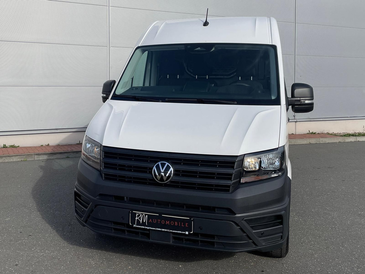 Volkswagen Crafter Kasten 35 L4H3 Autom. NAVI KAMERA KLIMA - Furgon: slika 4 Volkswagen Crafter Kasten 35 L4H3 Autom. NAVI KAMERA KLIMA - Furgon: slika 4