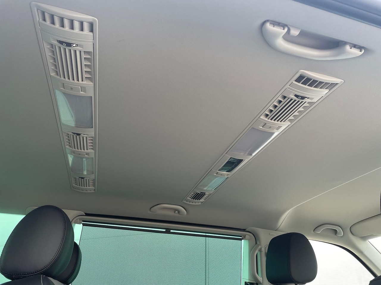 Putnički kombi Volkswagen T6.1 Caravelle Highline STANDHZ NAVI LEDER PDC: slika 24