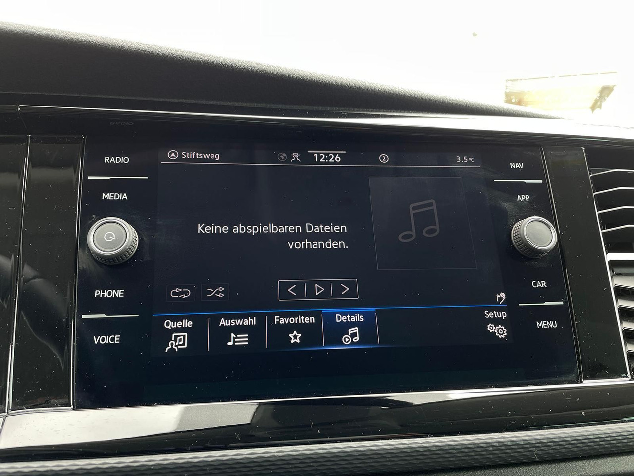 Novu Furgon Volkswagen T6.1 Transporter 2.0 TDI lang 4MOTION SITZHZ NAV: slika 19