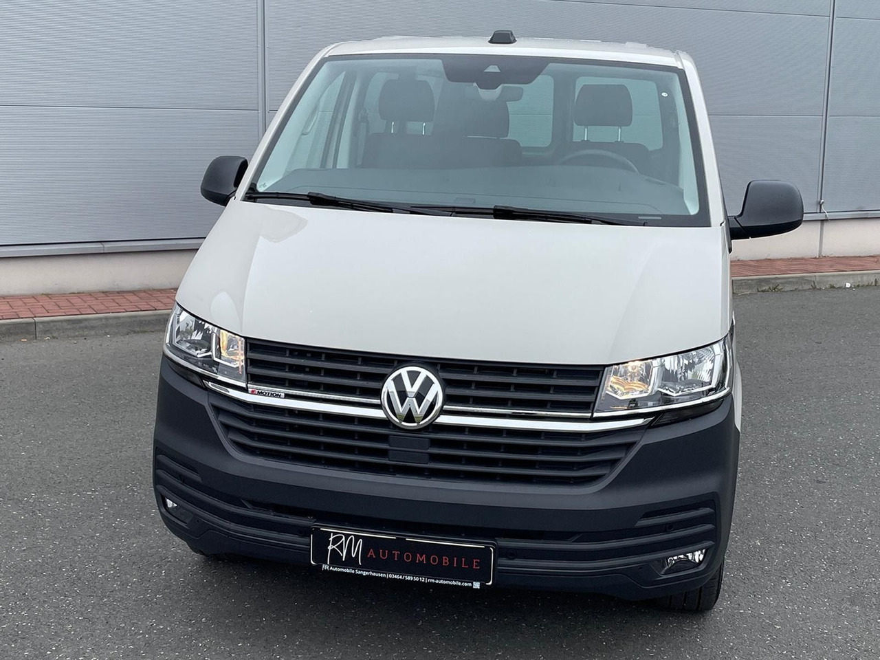 Volkswagen T6.1 Transporter 2.0 TDI lang 4MOTION SITZHZ NAV - Furgon: slika 4 Volkswagen T6.1 Transporter 2.0 TDI lang 4MOTION SITZHZ NAV - Furgon: slika 4