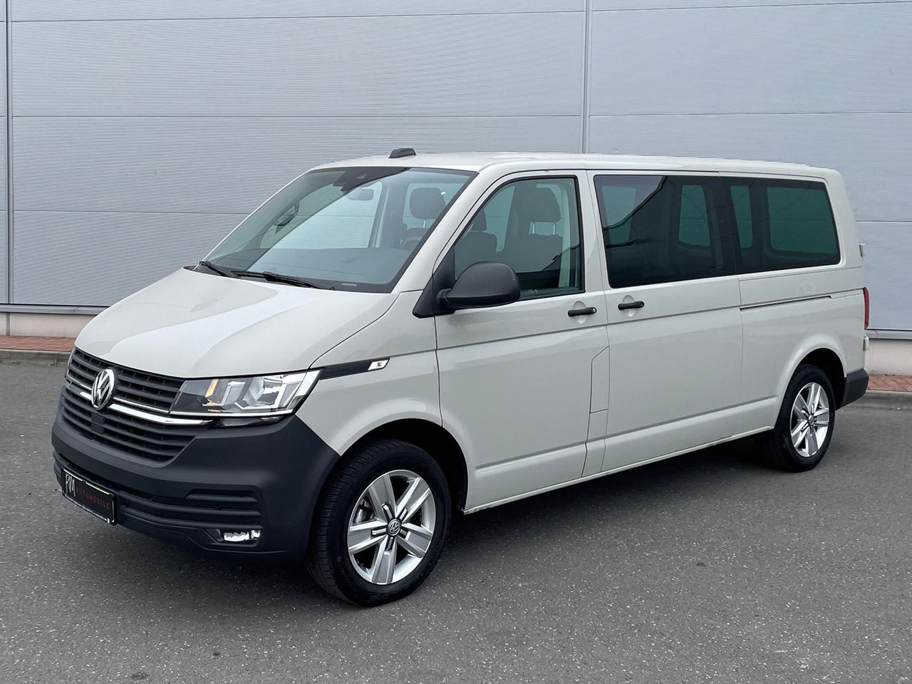 Volkswagen T6.1 Transporter 2.0 TDI lang 4MOTION SITZHZ NAV - Furgon: slika 1 Volkswagen T6.1 Transporter 2.0 TDI lang 4MOTION SITZHZ NAV - Furgon: slika 1