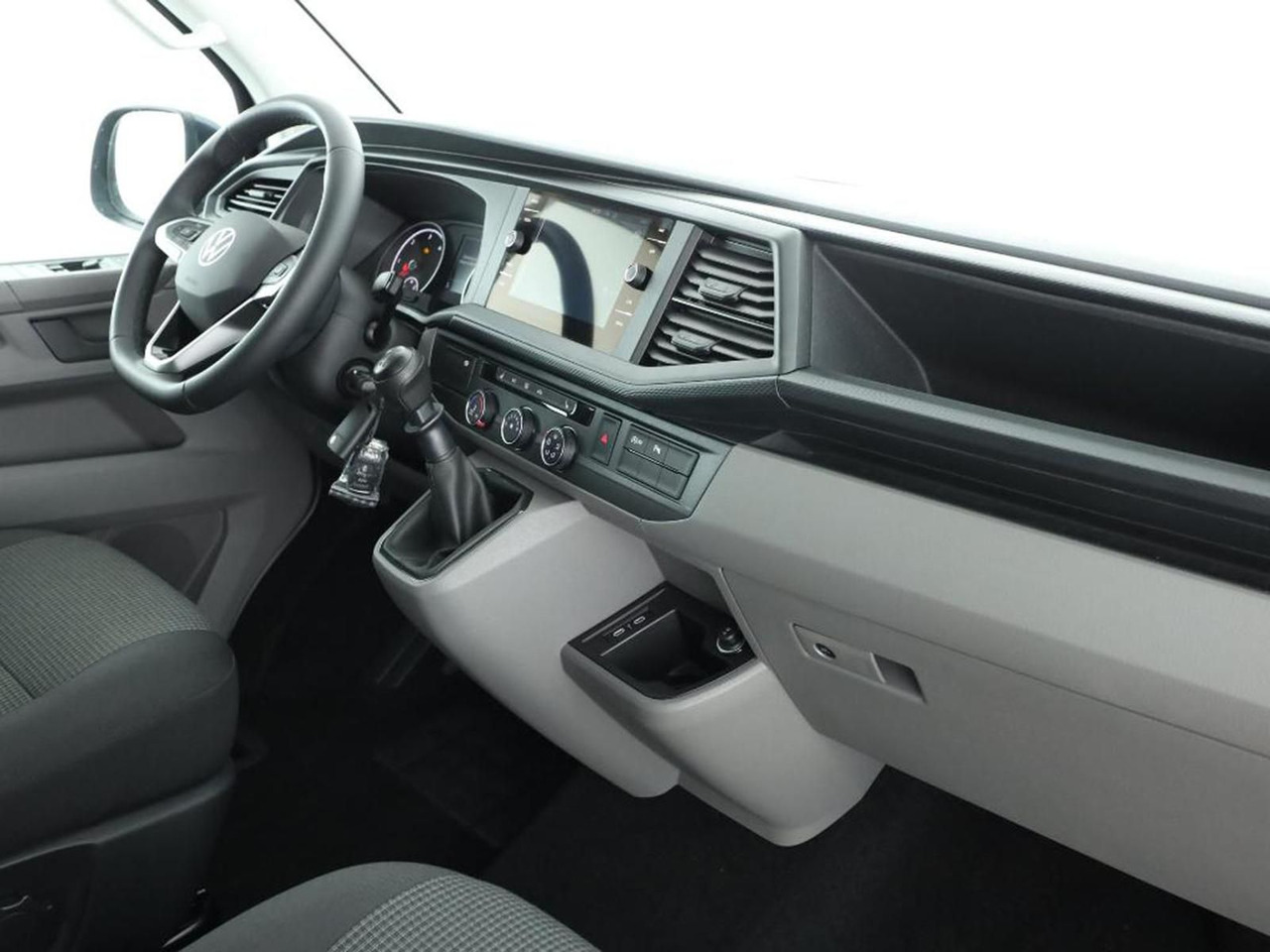 Volkswagen T6.1 Transporter Kombi KR STANDHZ LED ACC NAVI - Putnički kombi: slika 3 Volkswagen T6.1 Transporter Kombi KR STANDHZ LED ACC NAVI - Putnički kombi: slika 3