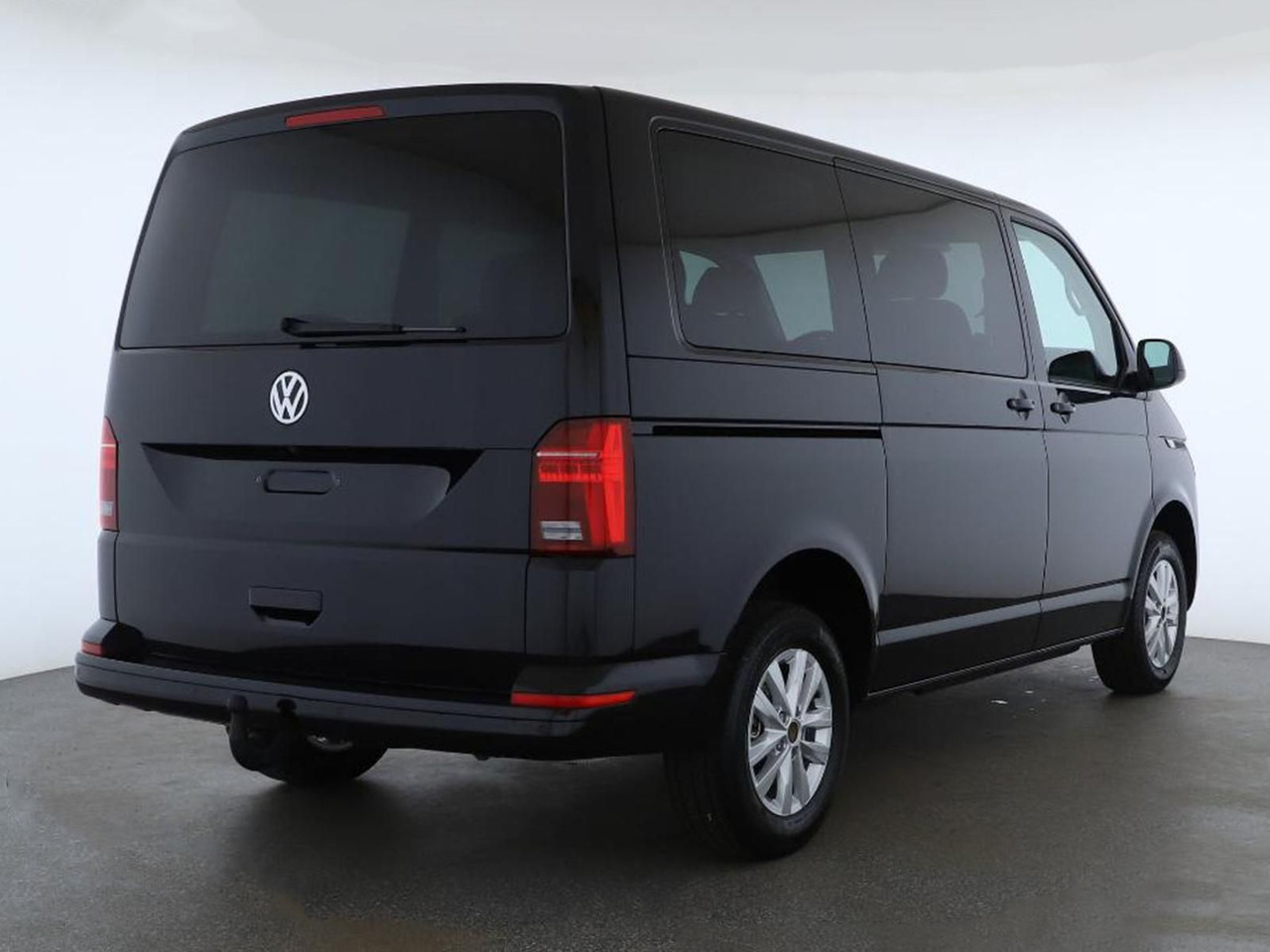 Volkswagen T6.1 Transporter Kombi KR STANDHZ LED ACC NAVI - Putnički kombi: slika 2 Volkswagen T6.1 Transporter Kombi KR STANDHZ LED ACC NAVI - Putnički kombi: slika 2