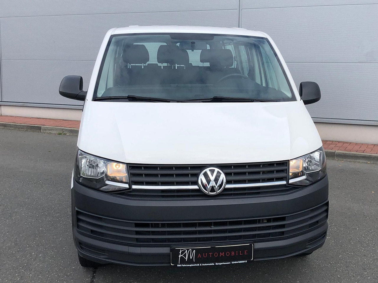 Volkswagen T6 Transporter 2.0 TDI Kombi lang 9-SITZE TEMP - Minibus, Putnički kombi: slika 3 Volkswagen T6 Transporter 2.0 TDI Kombi lang 9-SITZE TEMP - Minibus, Putnički kombi: slika 3
