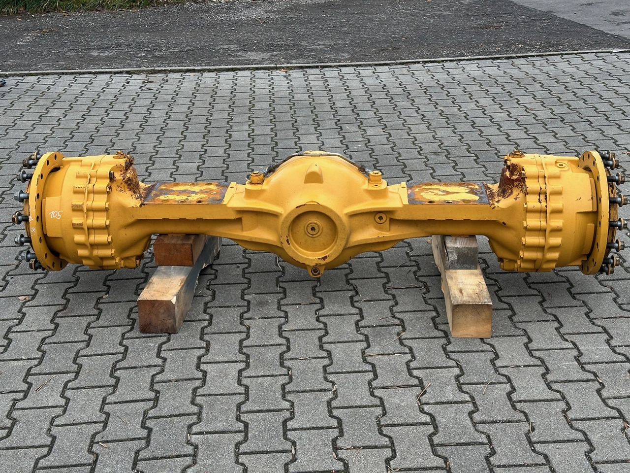 LIEBHERR Original Hinterachse-Planetenstarrachse Typ:MT-L3085. ID-Nr.10022957 – ID-Nr.10425800. L544-443, L544-445, L550-456, L554-453, L556-454. #10425800.1789310# - Zadnja osovina za Utovarivač točkaš: slika 4 LIEBHERR Original Hinterachse-Planetenstarrachse Typ:MT-L3085. ID-Nr.10022957 – ID-Nr.10425800. L544-443, L544-445, L550-456, L554-453, L556-454. #10425800.1789310# - Zadnja osovina za Utovarivač točkaš: slika 4