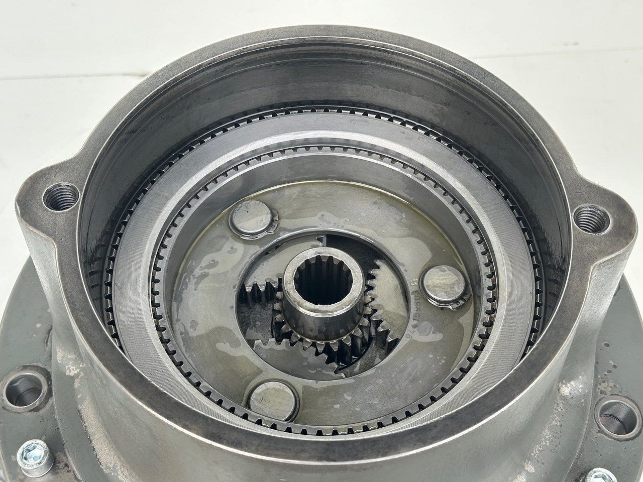 LIEBHERR Original Schwenkantrieb Typ: AT-SAT225/273,SAT225/229. ID-Nr.90003633A-ID-Nr.932151201-ID-Nr.932871301-ID-Nr.90003632-ID-Nr.970463801. A314,A316,A900,A904,R313,R317,R900,R904. #B13.20.90430# - Motor okretanja za Bager: slika 4 LIEBHERR Original Schwenkantrieb Typ: AT-SAT225/273,SAT225/229. ID-Nr.90003633A-ID-Nr.932151201-ID-Nr.932871301-ID-Nr.90003632-ID-Nr.970463801. A314,A316,A900,A904,R313,R317,R900,R904. #B13.20.90430# - Motor okretanja za Bager: slika 4