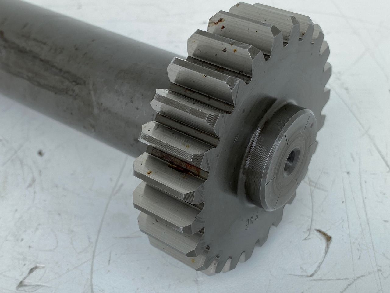 Liebherr Antriebswelle ID-Nr.9443859 - ID-Nr.944385903. LH60, LH80, ER934, ER944, LOS944, LOS946, LOS950, LOS954, R944, R946, R950, R954, RZG390. #AN2804# - Menjač za Bager guseničar: slika 5 Liebherr Antriebswelle ID-Nr.9443859 - ID-Nr.944385903. LH60, LH80, ER934, ER944, LOS944, LOS946, LOS950, LOS954, R944, R946, R950, R954, RZG390. #AN2804# - Menjač za Bager guseničar: slika 5