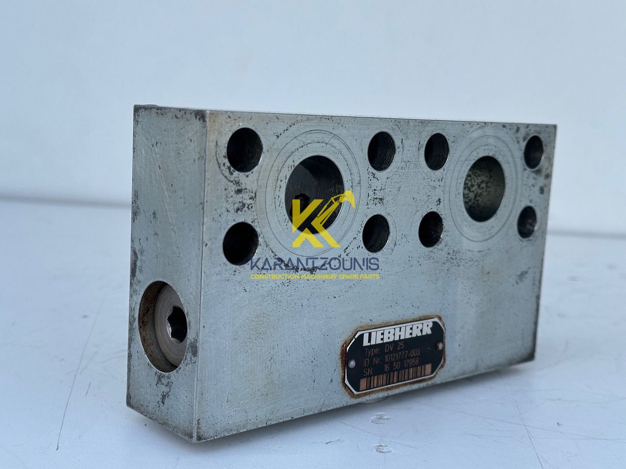 Liebherr Dämpfungsventil ID-Nr.10121777. P924 COMP, P926, R926, R916, R922, R924 COMP, R924, R926 COMP, R926, R930, R936, R946, R950 T, R960 T. #10121777.43199# - Motor okretanja za Građevinska mašina: slika 2 Liebherr Dämpfungsventil ID-Nr.10121777. P924 COMP, P926, R926, R916, R922, R924 COMP, R924, R926 COMP, R926, R930, R936, R946, R950 T, R960 T. #10121777.43199# - Motor okretanja za Građevinska mašina: slika 2