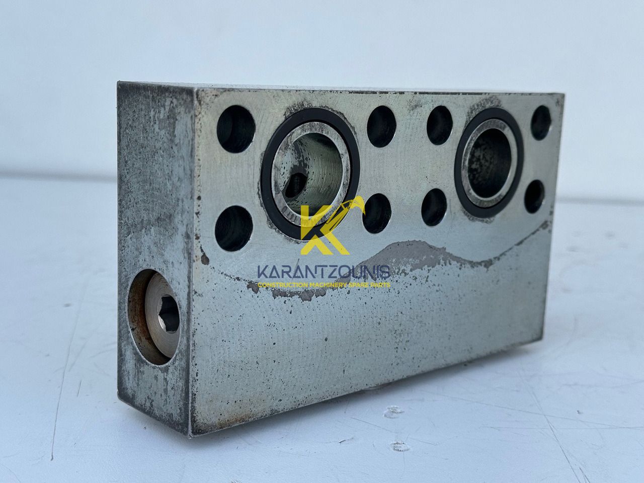 Liebherr Dämpfungsventil ID-Nr.10121777. P924 COMP, P926, R926, R916, R922, R924 COMP, R924, R926 COMP, R926, R930, R936, R946, R950 T, R960 T. #10121777.43199# - Motor okretanja za Građevinska mašina: slika 4 Liebherr Dämpfungsventil ID-Nr.10121777. P924 COMP, P926, R926, R916, R922, R924 COMP, R924, R926 COMP, R926, R930, R936, R946, R950 T, R960 T. #10121777.43199# - Motor okretanja za Građevinska mašina: slika 4