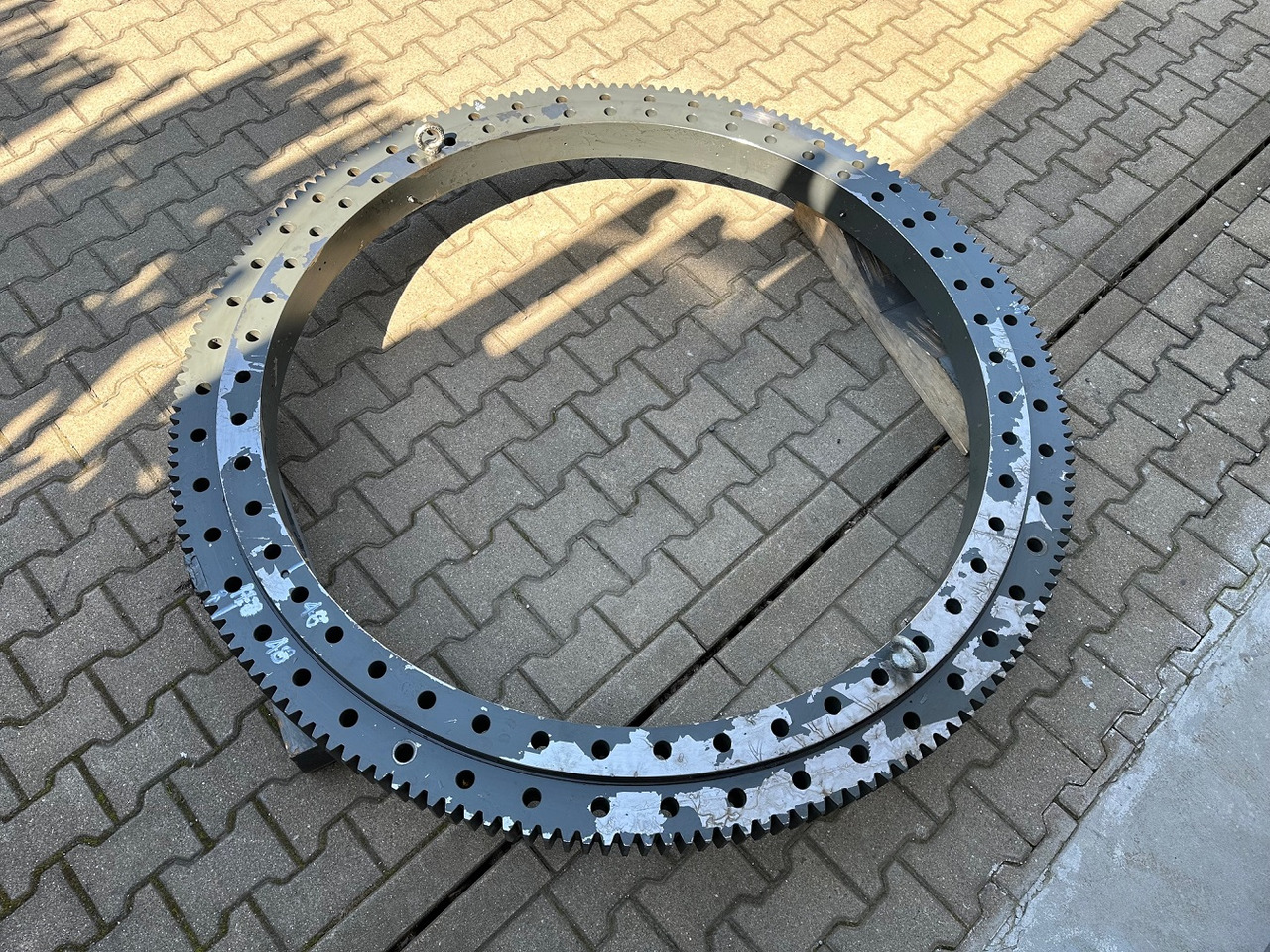 Liebherr Drehkranz - Kugeldrehverbindung Typ:KUD138 VA 002. ID-Nr.982757001. #159.10118# - Pokretni prsten za Građevinska mašina: slika 4 Liebherr Drehkranz - Kugeldrehverbindung Typ:KUD138 VA 002. ID-Nr.982757001. #159.10118# - Pokretni prsten za Građevinska mašina: slika 4