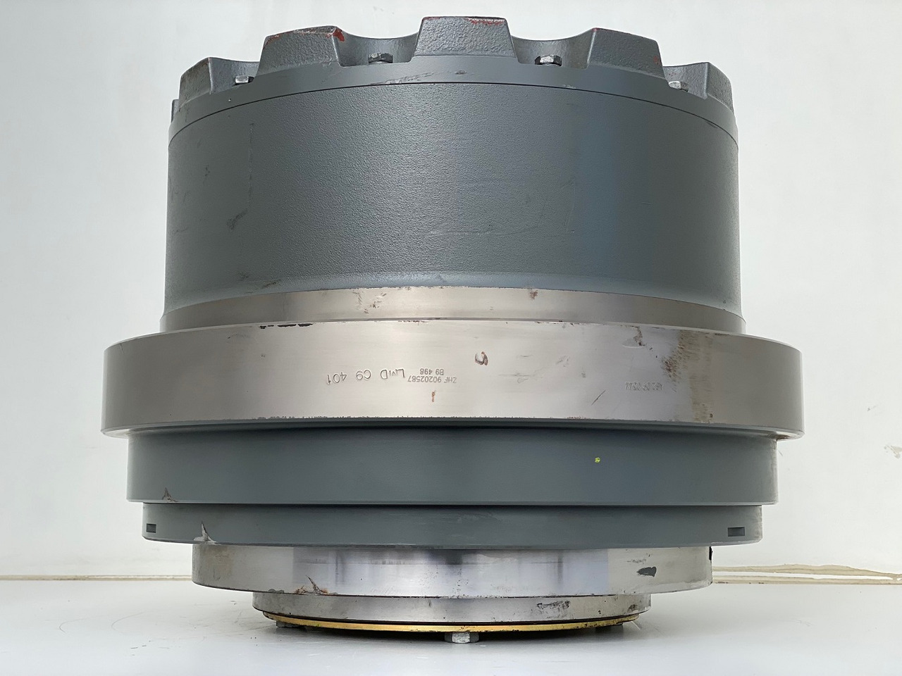 Liebherr Fahrantrieb FAT450P123, ID-Nr.90202516 - ID-Nr.90202517. LOS954, R940, R946, R950, R954, R956. #159-04# - Pogonski reduktor za Bager guseničar: slika 3 Liebherr Fahrantrieb FAT450P123, ID-Nr.90202516 - ID-Nr.90202517. LOS954, R940, R946, R950, R954, R956. #159-04# - Pogonski reduktor za Bager guseničar: slika 3