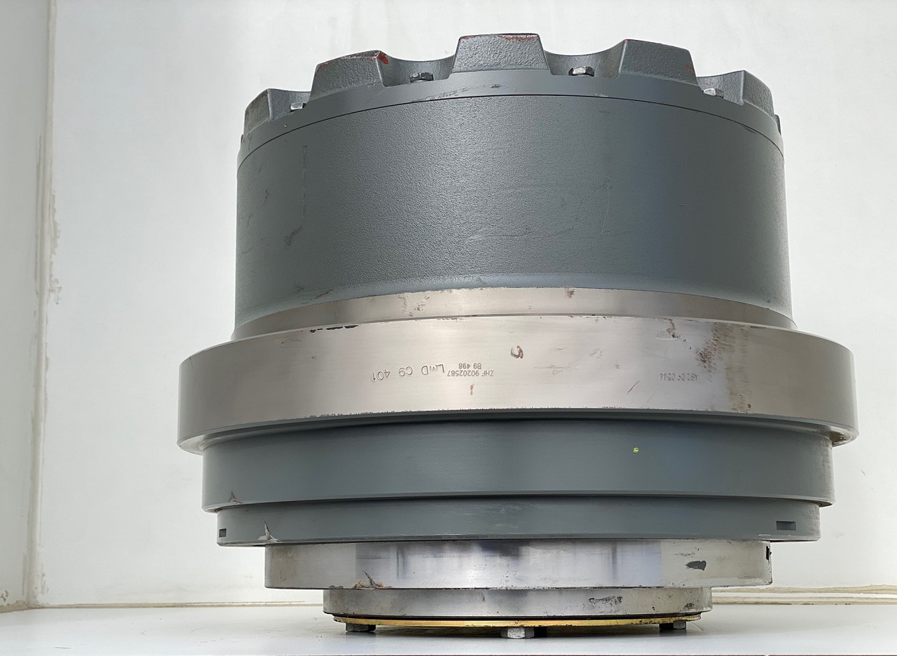 Liebherr Fahrantrieb FAT450P123, ID-Nr.90202516 - ID-Nr.90202517. LOS954, R940, R946, R950, R954, R956. #159-04# - Pogonski reduktor za Bager guseničar: slika 4 Liebherr Fahrantrieb FAT450P123, ID-Nr.90202516 - ID-Nr.90202517. LOS954, R940, R946, R950, R954, R956. #159-04# - Pogonski reduktor za Bager guseničar: slika 4