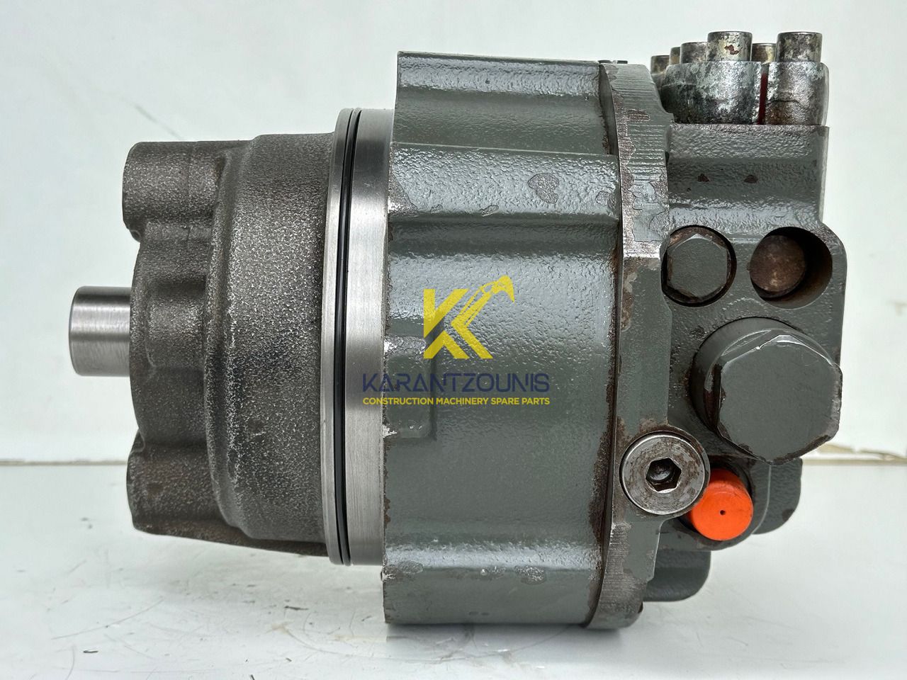 Liebherr Hydraulikeinbaumotor CMVE O 108. ID-Nr.10118562 - ID-Nr.10132610 - ID-Nr.10129048. LOS1916, LOS916, LOS926, R906, R916, R918, R920, R922, R924, R926COMP, R926, R936. #28313# - Hidraulični motor za Građevinska mašina: slika 4 Liebherr Hydraulikeinbaumotor CMVE O 108. ID-Nr.10118562 - ID-Nr.10132610 - ID-Nr.10129048. LOS1916, LOS916, LOS926, R906, R916, R918, R920, R922, R924, R926COMP, R926, R936. #28313# - Hidraulični motor za Građevinska mašina: slika 4