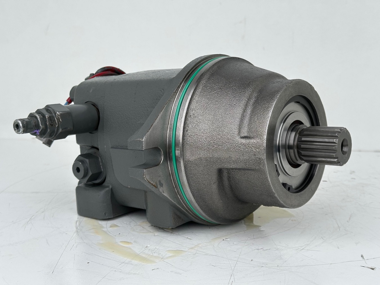 Liebherr Hydraulikeinbaumotor Typ:FMF058. ID-Nr.12483261. SAT275/266. R926 K-LC-1565, R926 K-LC-1827, R930 T-1980. #12483261.00573# - Hidraulični motor za Bager guseničar: slika 4 Liebherr Hydraulikeinbaumotor Typ:FMF058. ID-Nr.12483261. SAT275/266. R926 K-LC-1565, R926 K-LC-1827, R930 T-1980. #12483261.00573# - Hidraulični motor za Bager guseničar: slika 4